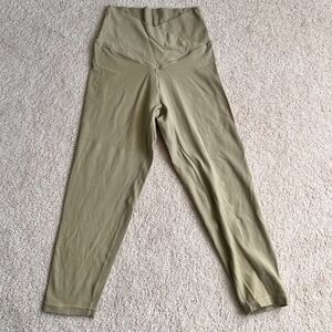 Offline By Aerie feel‎ good 3/4 crop legging Size M